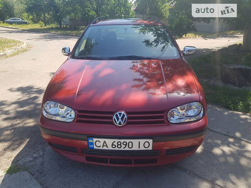 Універсал Volkswagen Golf 1999 в Черкасах