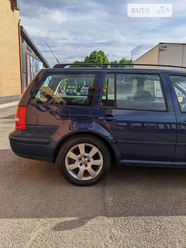 Универсал Volkswagen Golf 2003 в Днепре
