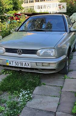 Хетчбек Volkswagen Golf 1996 в Івано-Франківську