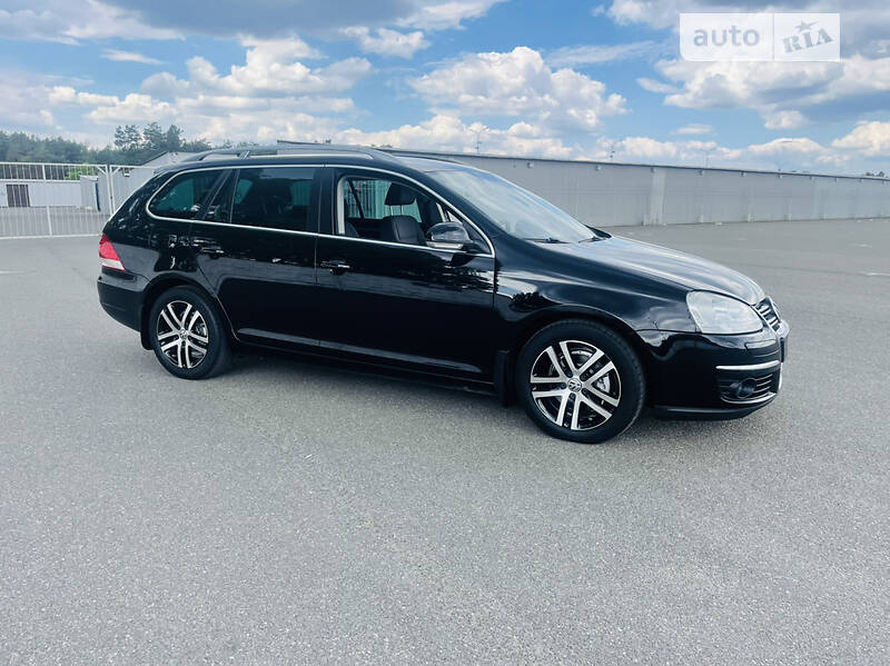 Универсал Volkswagen Golf 2009 в 