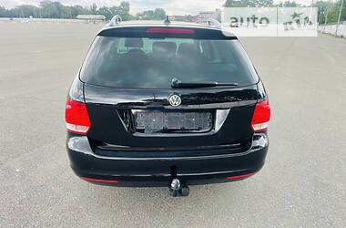 Универсал Volkswagen Golf 2009 в 
