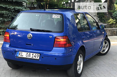 Хетчбек Volkswagen Golf 2001 в Дрогобичі