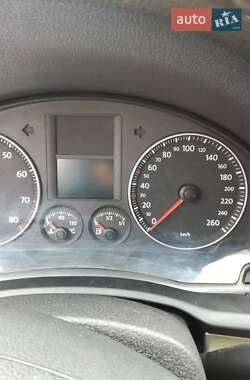Универсал Volkswagen Golf 2009 в Могилев-Подольске