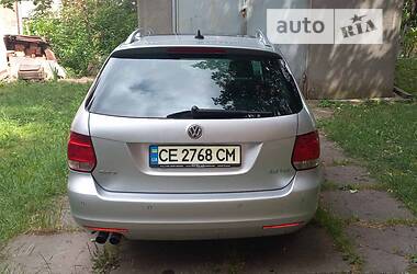 Универсал Volkswagen Golf 2011 в Черновцах