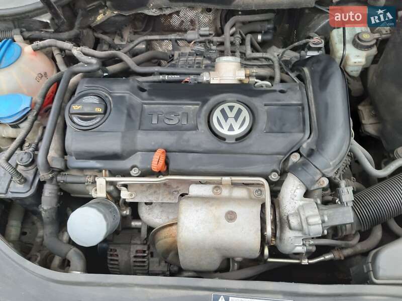 Універсал Volkswagen Golf 2008 в Дніпрі
