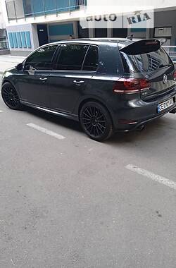 Хэтчбек Volkswagen Golf 2012 в Киеве