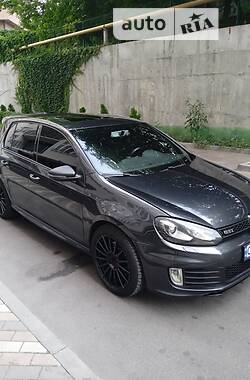 Хэтчбек Volkswagen Golf 2012 в Киеве