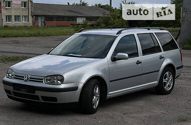 Универсал Volkswagen Golf 2000 в 