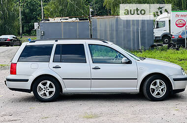 Универсал Volkswagen Golf 2000 в 