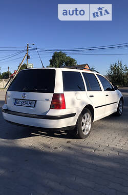 Універсал Volkswagen Golf 2003 в Городку