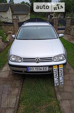 Універсал Volkswagen Golf 2004 в Теребовлі