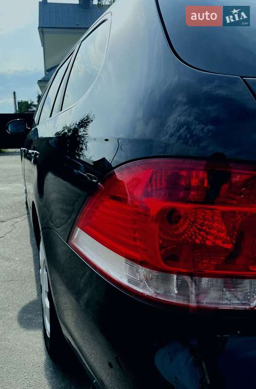 Универсал Volkswagen Golf 2008 в Староконстантинове