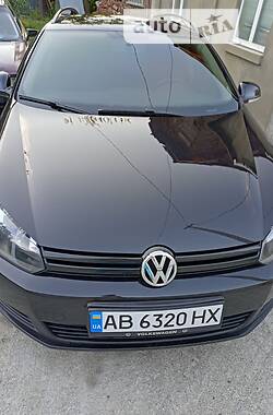 Универсал Volkswagen Golf 2010 в Казатине