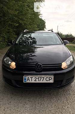 Універсал Volkswagen Golf 2011 в Івано-Франківську