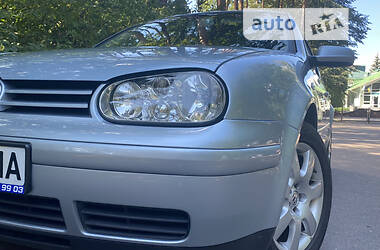 Хэтчбек Volkswagen Golf 2003 в Житомире