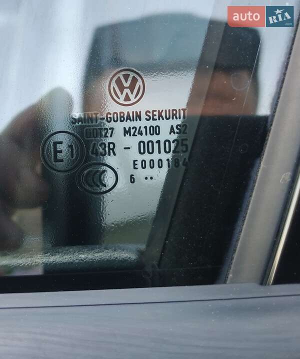 Универсал Volkswagen Golf 2017 в Ровно