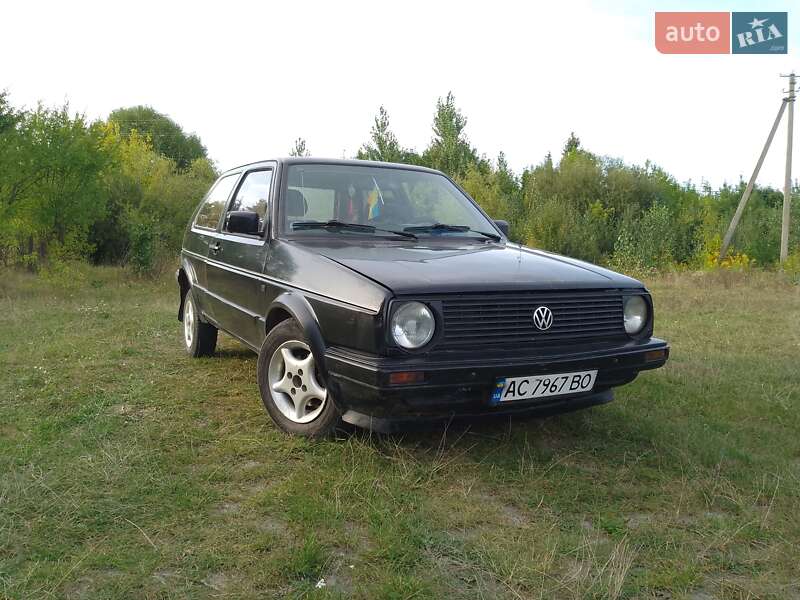 Хетчбек Volkswagen Golf 1988 в Ківерцях