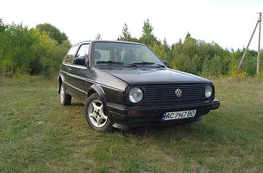 Хэтчбек Volkswagen Golf 1988 в Киверцах