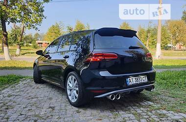 Хэтчбек Volkswagen Golf 2014 в Калуше