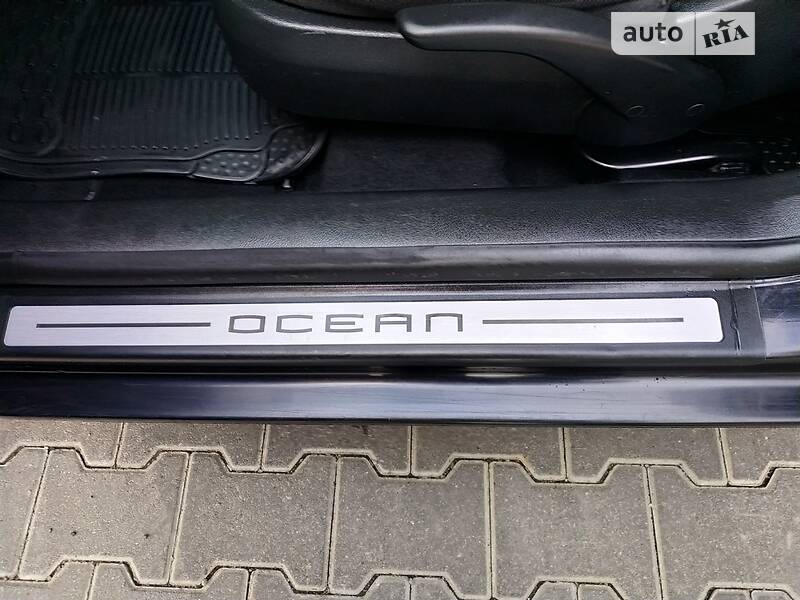 Универсал Volkswagen Golf 2004 в Черновцах