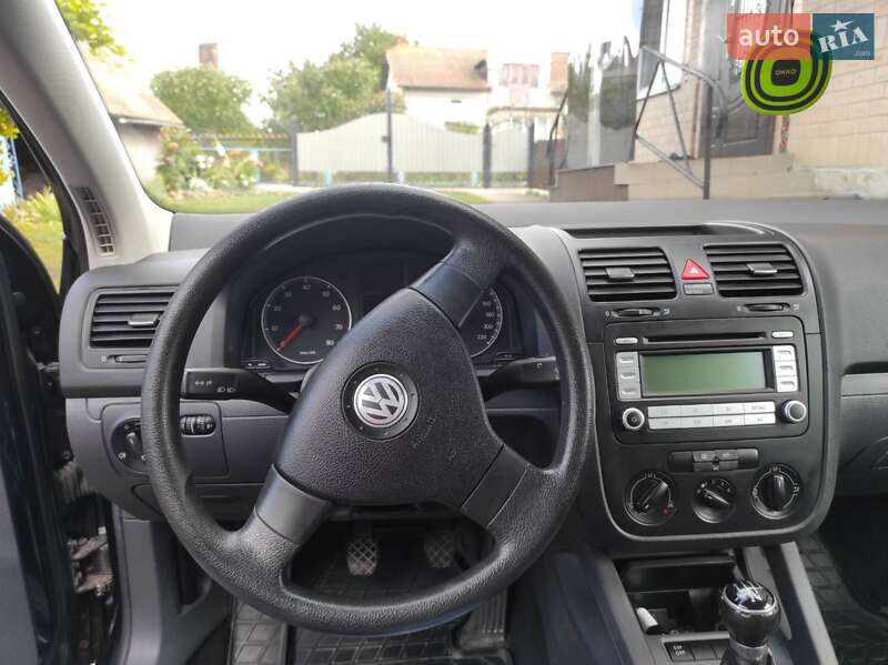 Хетчбек Volkswagen Golf 2007 в Чорткові
