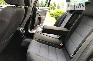 Универсал Volkswagen Golf 2011 в 
