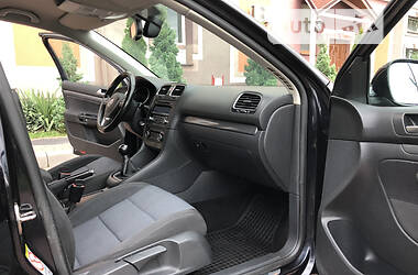 Универсал Volkswagen Golf 2011 в 