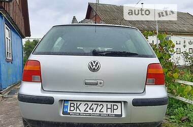 Хэтчбек Volkswagen Golf 2001 в Житомире