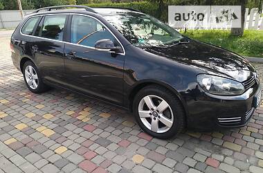 Универсал Volkswagen Golf 2010 в Луцке