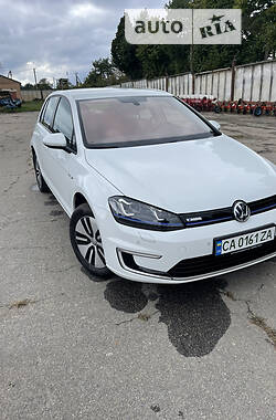 Хетчбек Volkswagen Golf 2016 в Умані