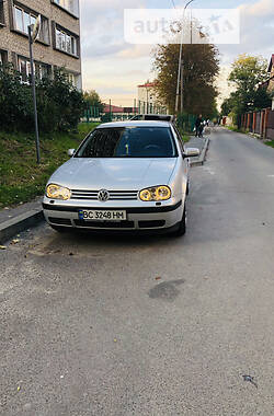 Хэтчбек Volkswagen Golf 1998 в Львове