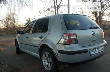 Хэтчбек Volkswagen Golf 1999 в Ровно