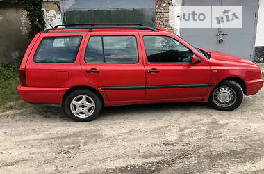 Универсал Volkswagen Golf 1996 в 