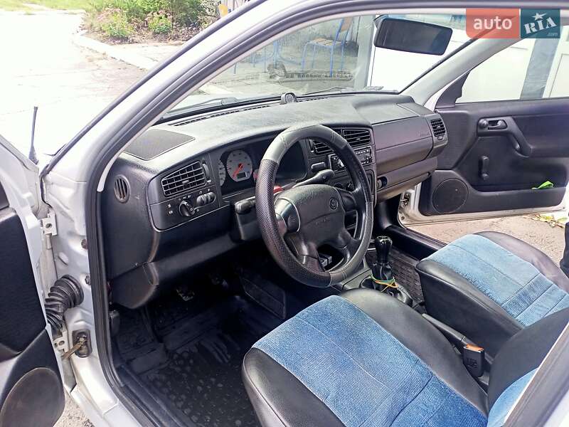 Универсал Volkswagen Golf 1998 в Черкассах