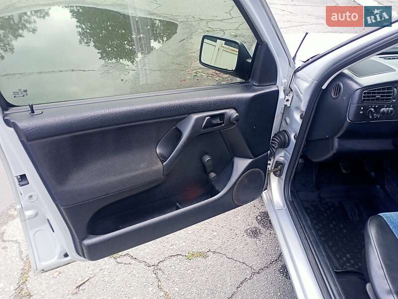 Универсал Volkswagen Golf 1998 в Черкассах