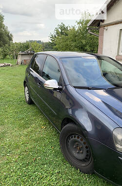 Хетчбек Volkswagen Golf 2004 в Львові