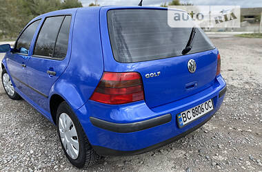 Хэтчбек Volkswagen Golf 2000 в Ровно