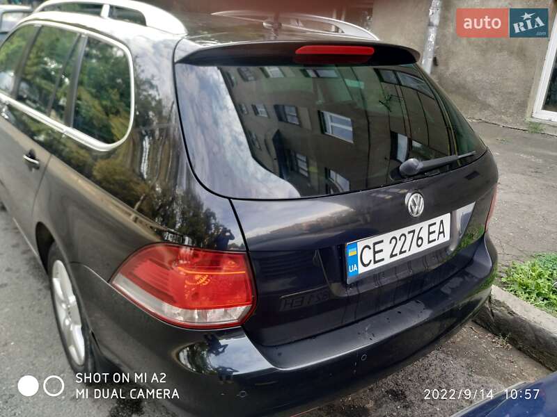Универсал Volkswagen Golf 2010 в Черновцах