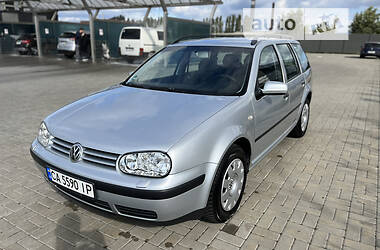 Универсал Volkswagen Golf 2005 в Черкассах