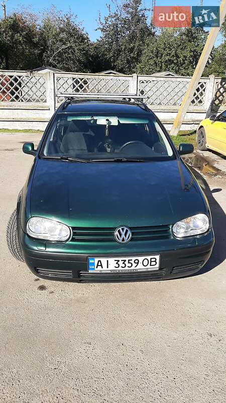 Універсал Volkswagen Golf 1999 в Переяславі