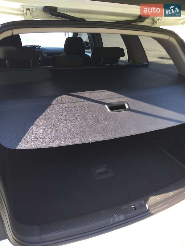 Універсал Volkswagen Golf 2010 в Львові