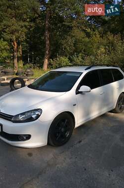Универсал Volkswagen Golf 2010 в Львове