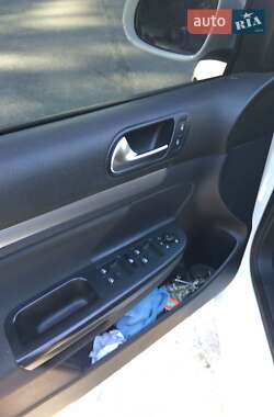 Универсал Volkswagen Golf 2010 в Львове