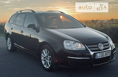Універсал Volkswagen Golf 2008 в 