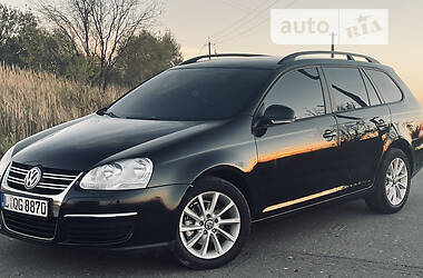 Універсал Volkswagen Golf 2008 в 