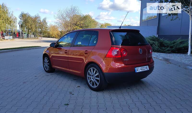 Хэтчбек Volkswagen Golf 2006 в Белой Церкви