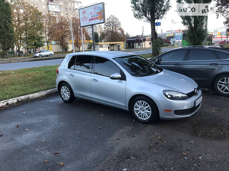 Хетчбек Volkswagen Golf 2013 в Харкові