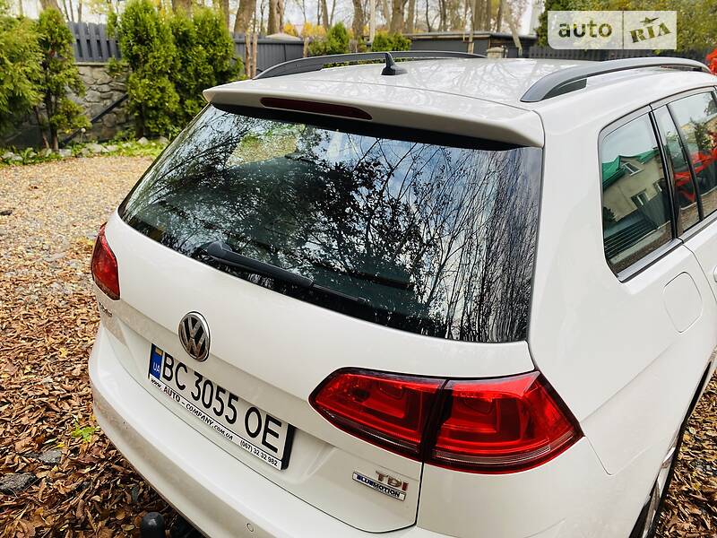 Універсал Volkswagen Golf 2017 в Львові
