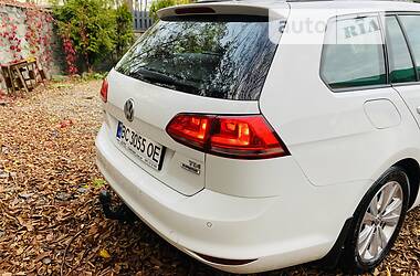 Універсал Volkswagen Golf 2017 в Львові