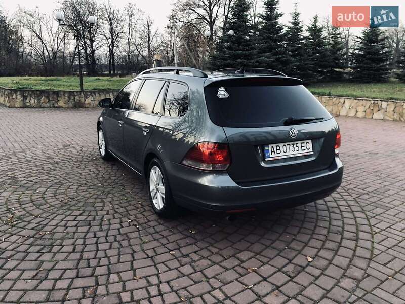 Універсал Volkswagen Golf 2013 в Києві